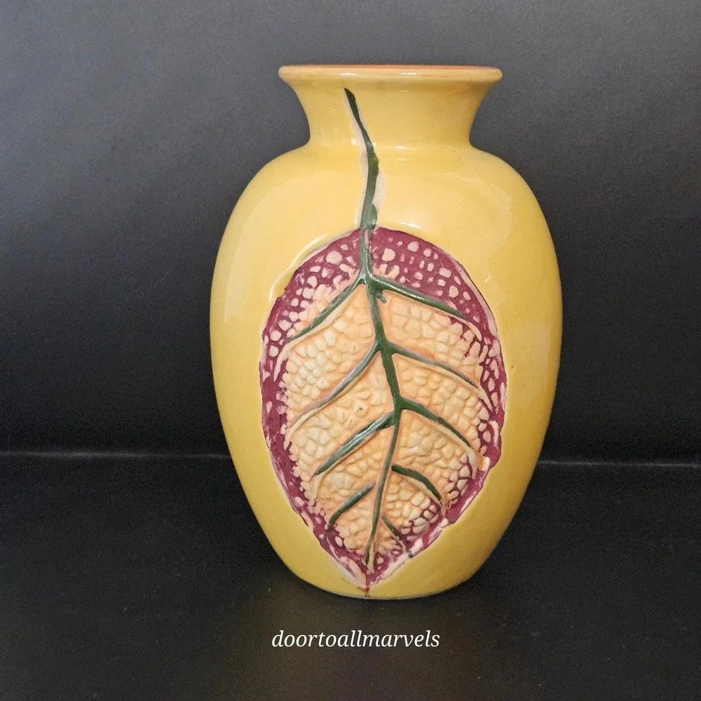 Mid Century American Art Pottery Vase Sgraffito Leaf Relief 7